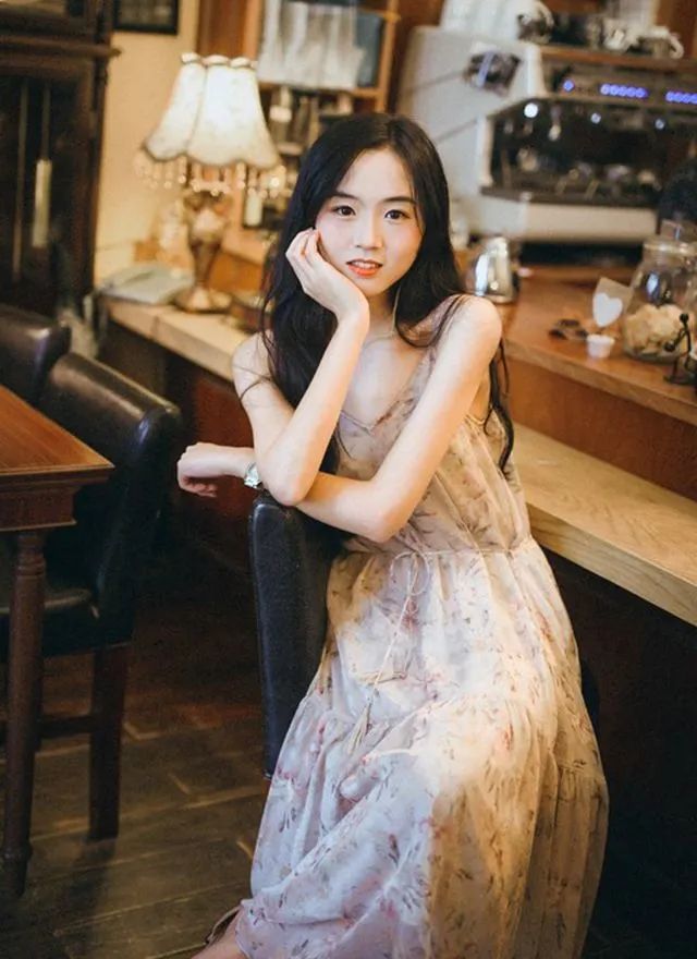 瑜伽减手臂拜拜肉最有效的动作,瑜伽中哪个体式可以改善内脏下垂