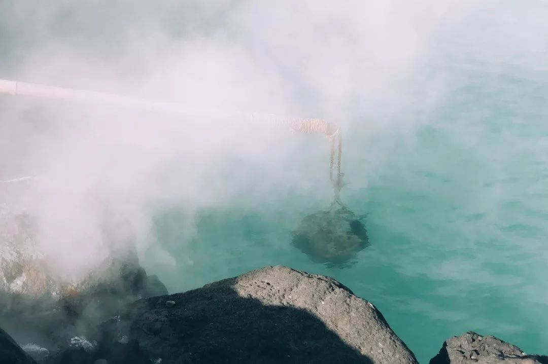 日本地狱谷温泉脏不脏,日本三大温泉之一有名的草津温泉