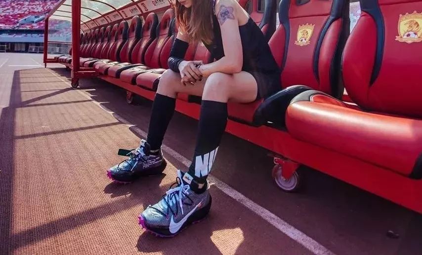 offwhite钉子跑步鞋,off-white鞋怎么买