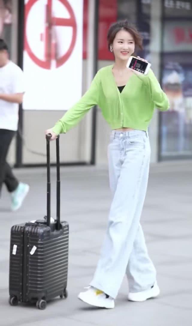 多肉女孩这样穿比瘦子还好看,多肉胖女孩穿搭