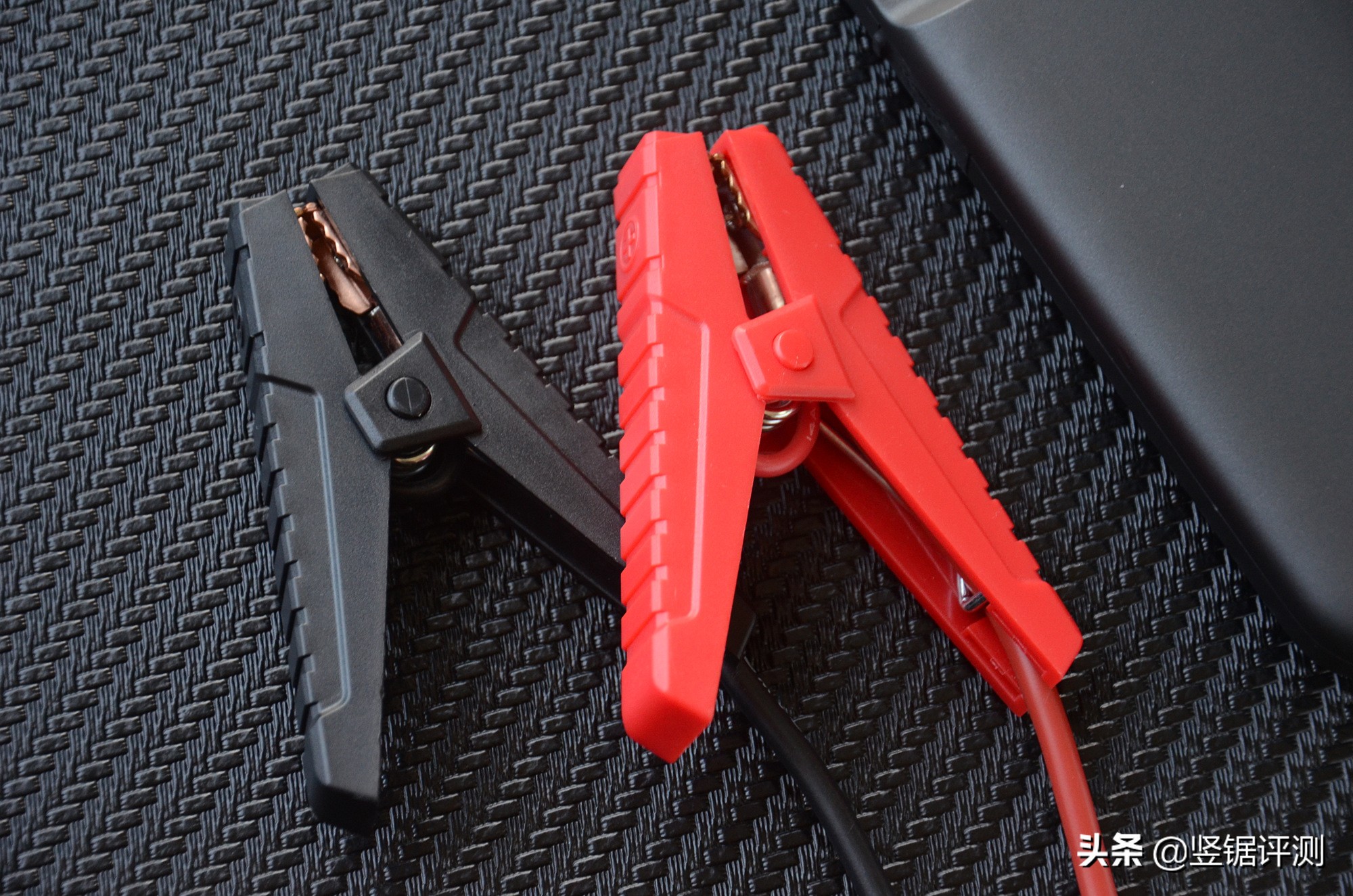 小米汽车没电怎么充电,小米汽车打不着火