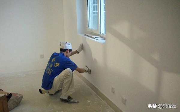 刷漆要刷底漆吗底漆和面漆的区别,墙面刷漆需不需要刷底漆