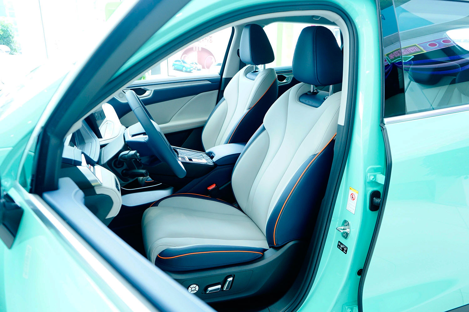 wey玛奇朵混动版一箱油跑测试,wey玛奇朵新一代豪华智能混动suv