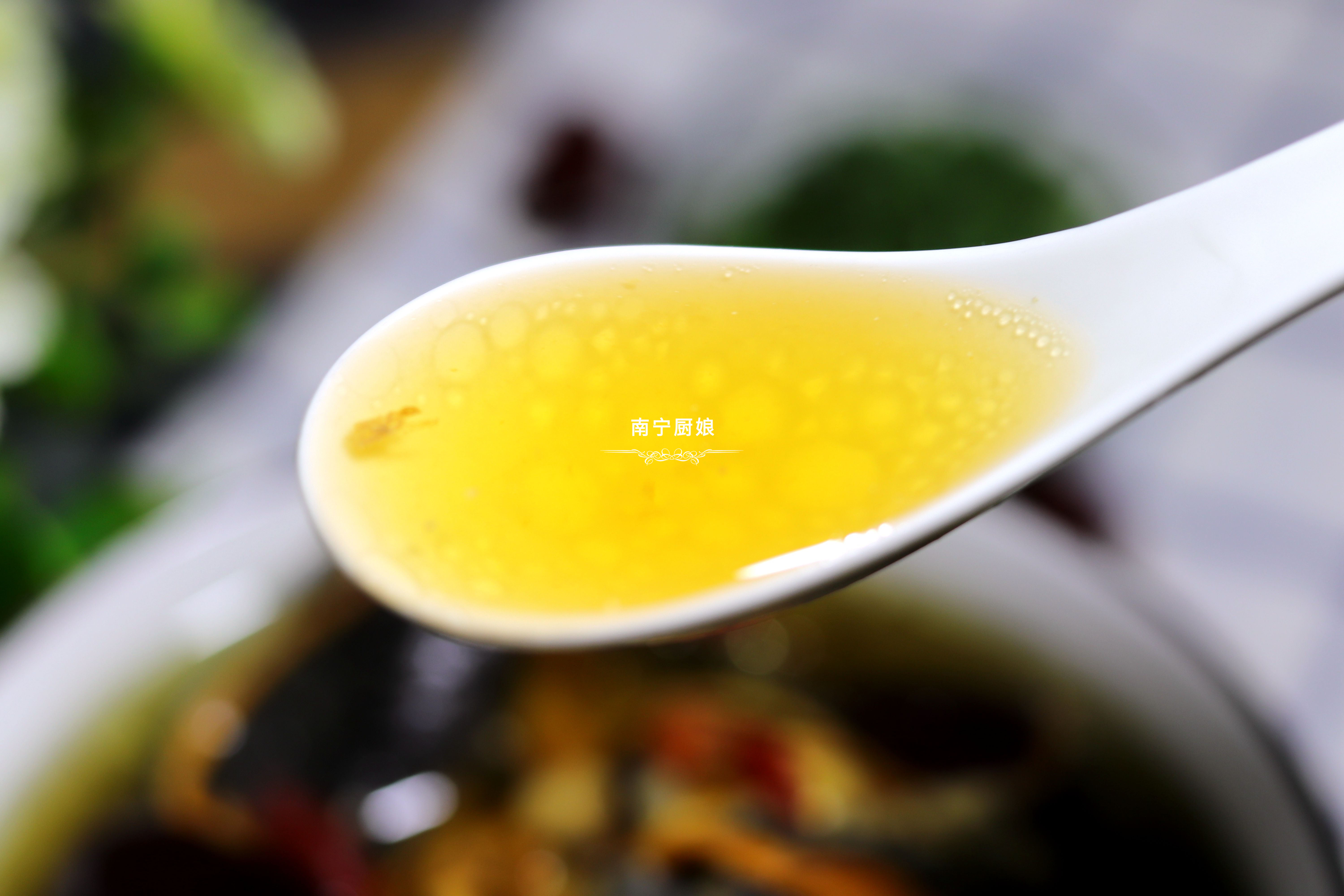 女人冬天吃什么补气血最快最好,女人常喝补气血养生汤