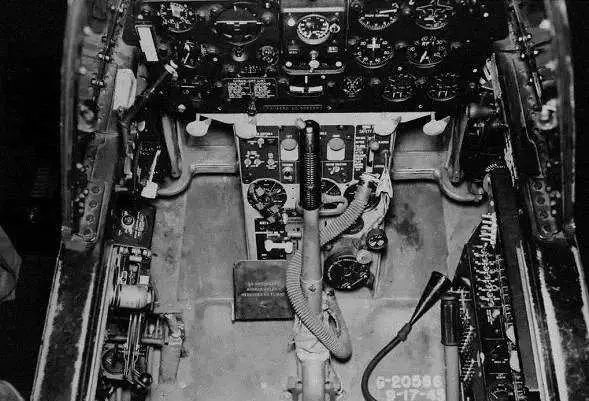 女飞行员如何在空中上厕所？美国又出黑科技，解手还能这么玩