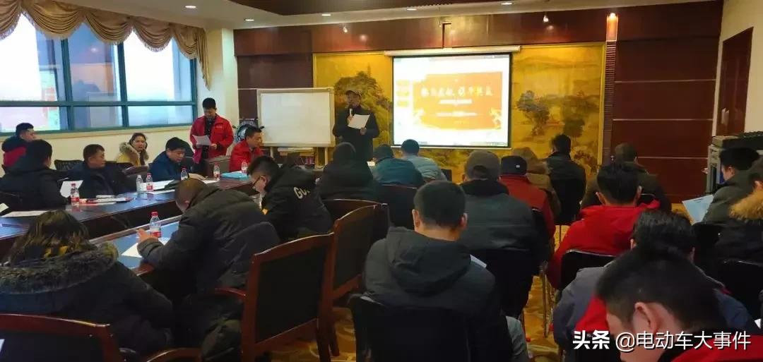 是什么样的企业,让经销商寒冬冒雨组团送来一千多台大单?