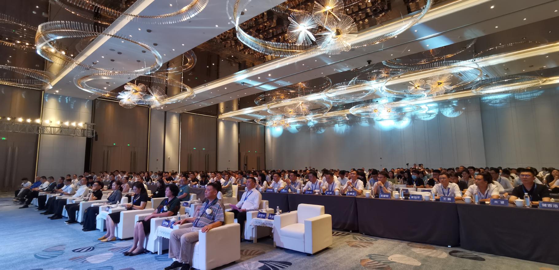 聚变启航智创未来——德意智家发展战略发布会隆重举行