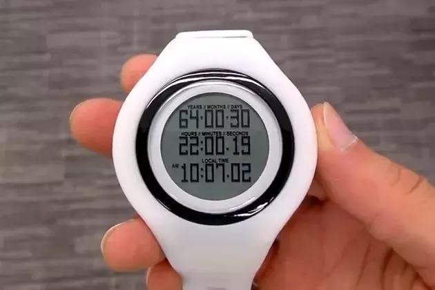 戴上之后让人感觉深不可测的手表,带倒计时功能的手表