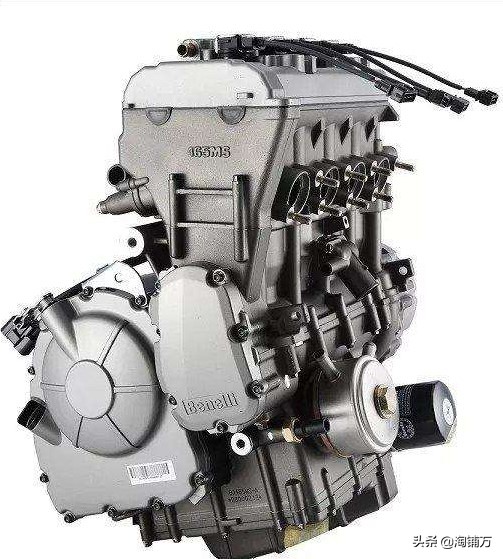 最廉价的四缸街车贝纳利黄龙600边吐槽边享受！香