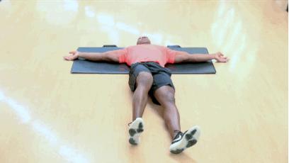 腿细胯宽屁股扁平,屁股扁塌显腿短