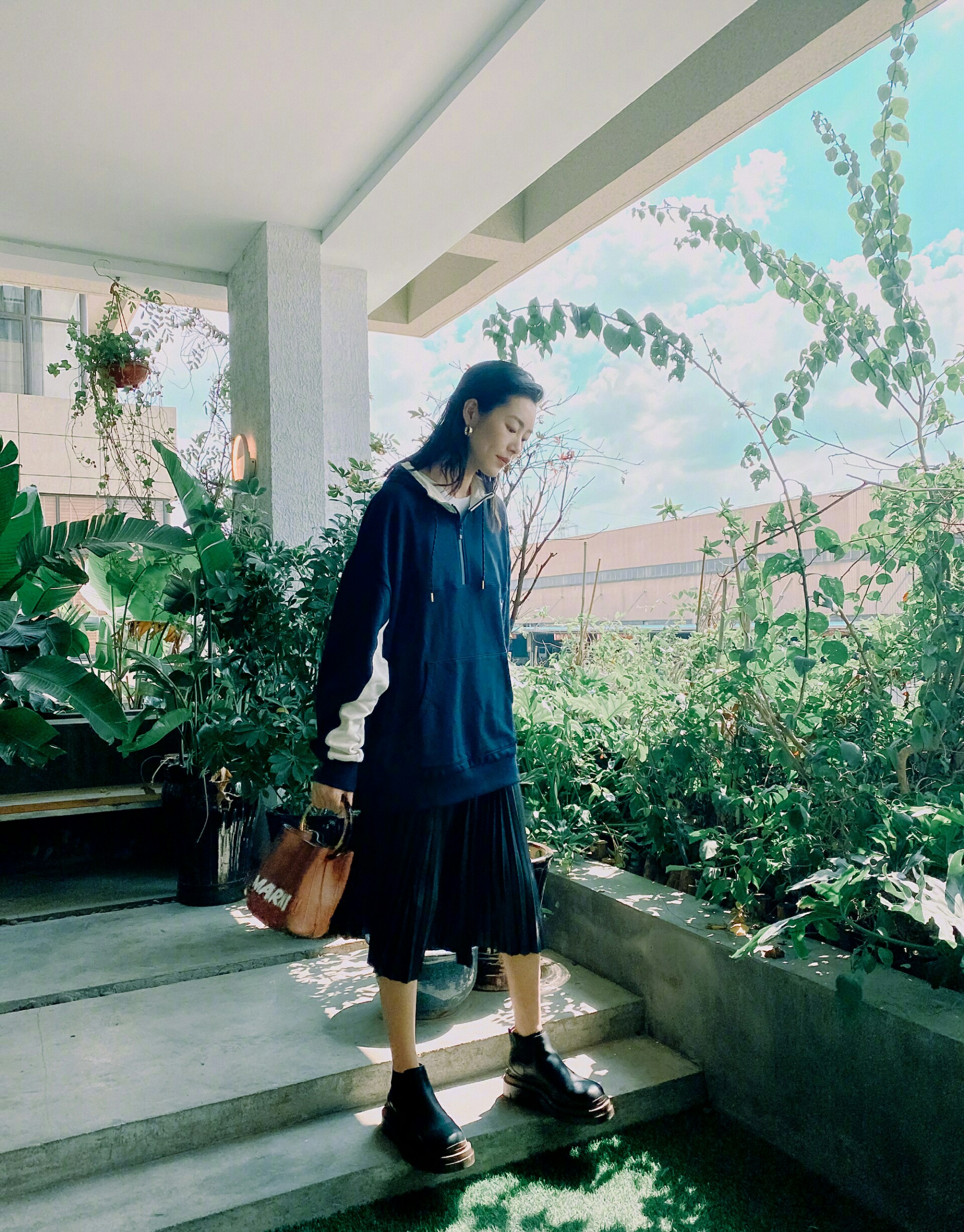 刘雯冬季穿搭外套,今年刘雯冬天最新穿搭