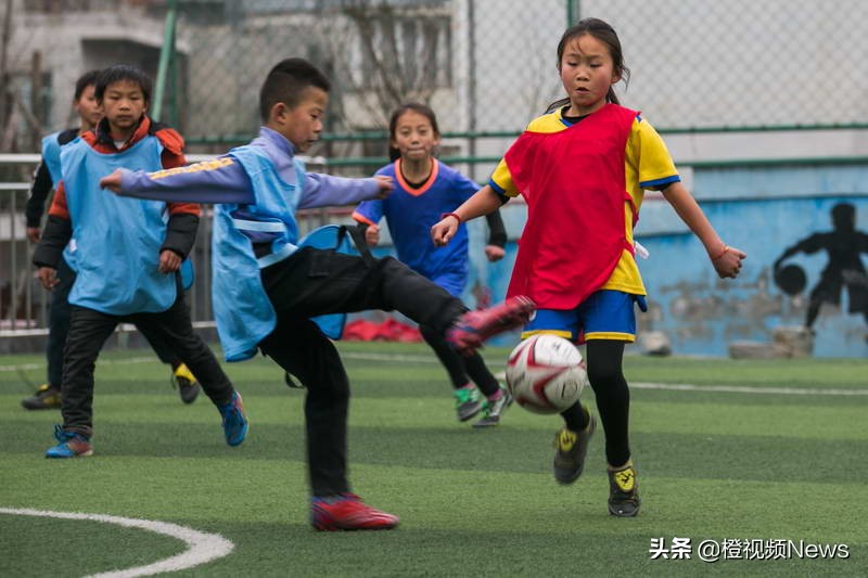 贵州全省小学足球比赛,大方一中对三中足球赛