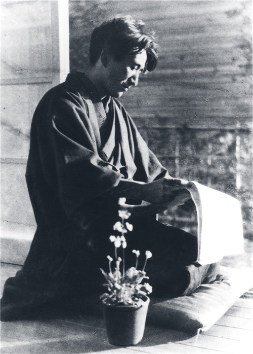 喜欢太宰治的人群心理,太宰治对女孩子的忠告