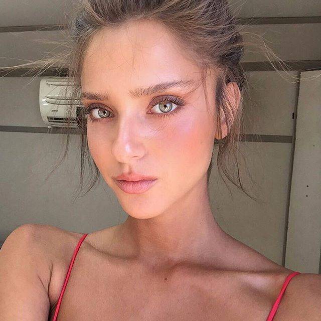 【花色足球】以色列性感超模内塔，堪比神奇女侠的最美退役女兵