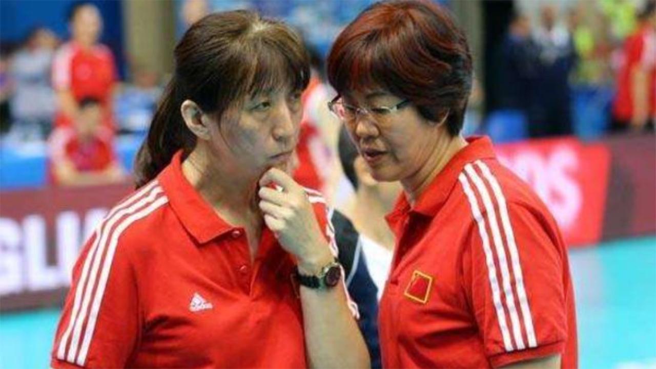 谁会替代郎平成为中国女排主教练,两大女排功勋老将回归助力郎平