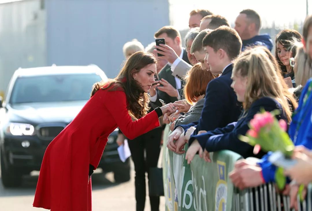 凯特王妃一胎后亮相,凯特王妃最后一次露面穿着