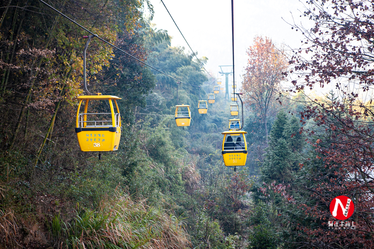 安徽三线小县城,安徽石头山景区