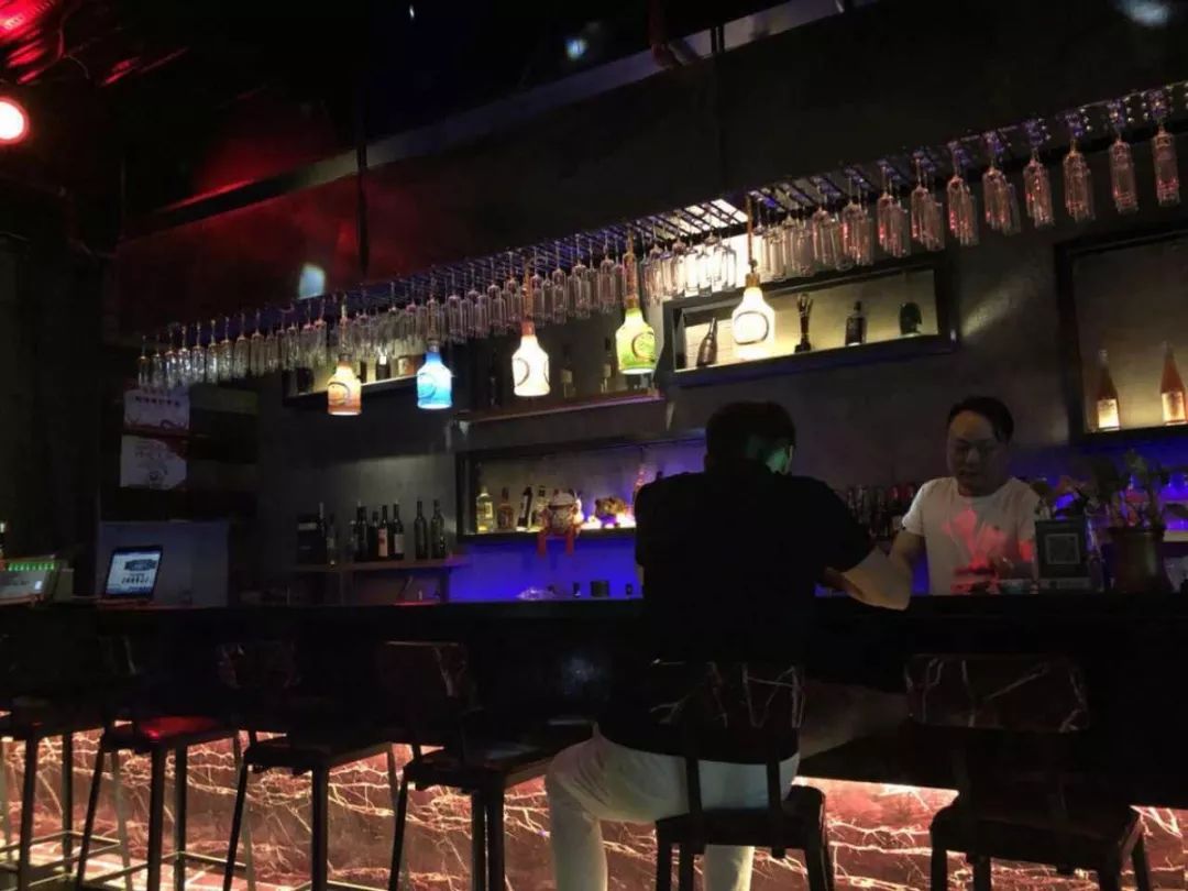 绍兴古镇酒吧一条街,绍兴的酒吧一条街