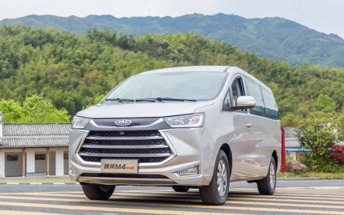 十几万搞定、国六柴油动力，这台新瑞风M4柴油版值得推荐