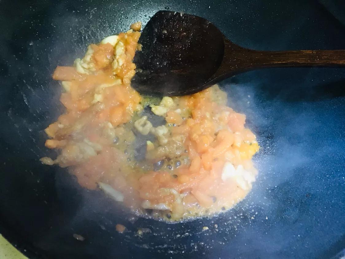 四岁的娃娃过份挑食，妈妈用这个办法来解决