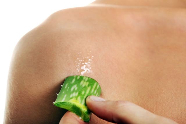 晒黑后还能恢复原样吗,晒了一天太阳皮肤晒黑怎么修复