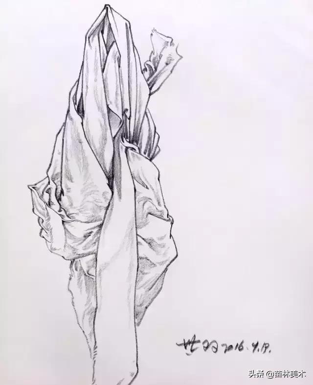 各种衣褶画法,衣褶不会上色