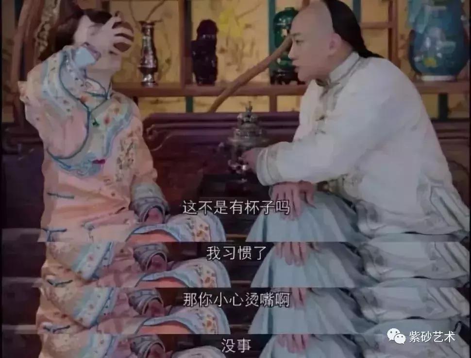 泡茶烫手的紫砂壶是真的还是假的,紫砂壶和陶瓷壶哪个不烫手