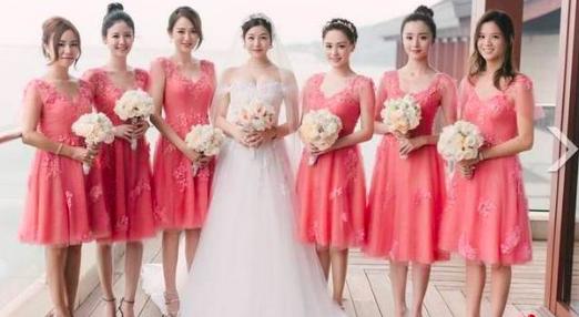 阿娇当伴娘的粉色伴娘礼服,阿娇粉色裙伴娘裙
