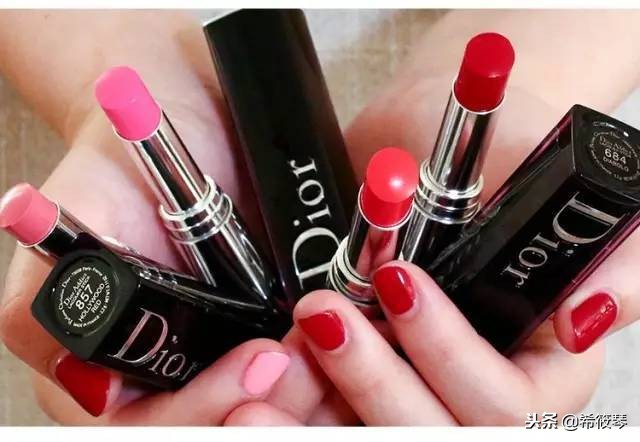 李佳琦推荐dior口红魅惑釉唇膏 (dior魅惑漆光釉唇膏857)