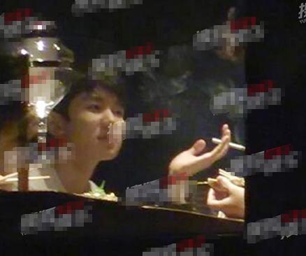 王源抽烟tfboys受影响没有,王源抽烟完整视频tfboys