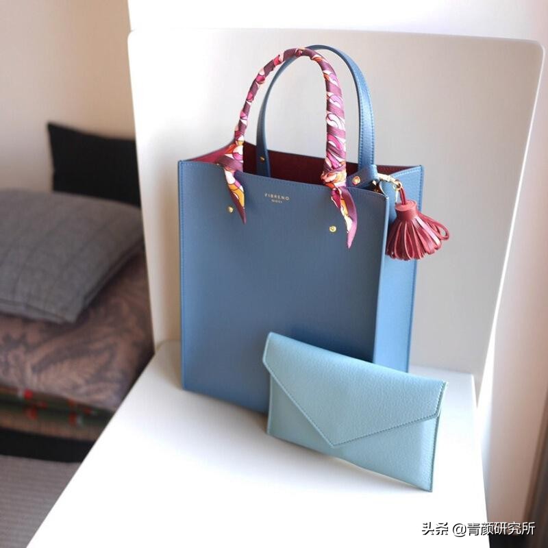 轻奢小众包包种草好看高级不撞款,10款时尚圈最受宠的轻奢包包