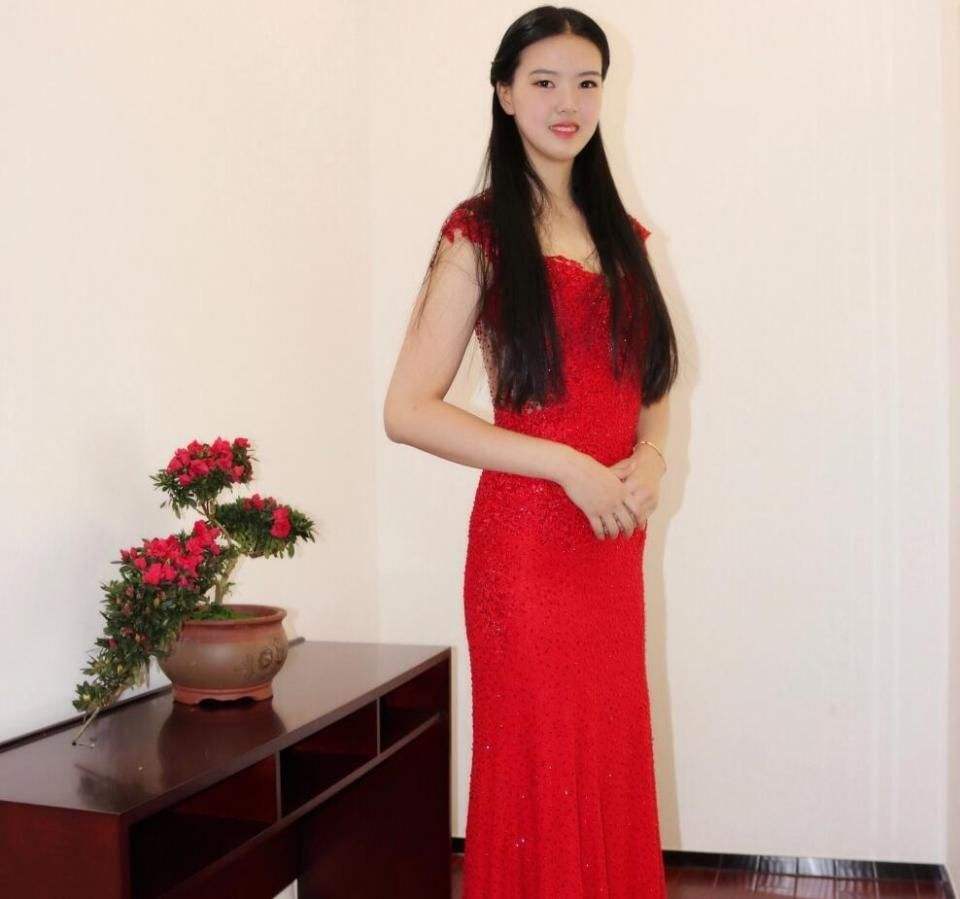 中国女排奥运冠军张常宁康复训练,女排张常宁有孩子了吗