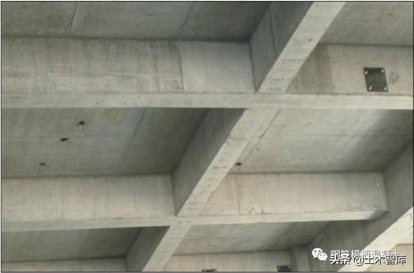 混凝土施工常见的17种质量通病,混凝土质量通病是如何造成的