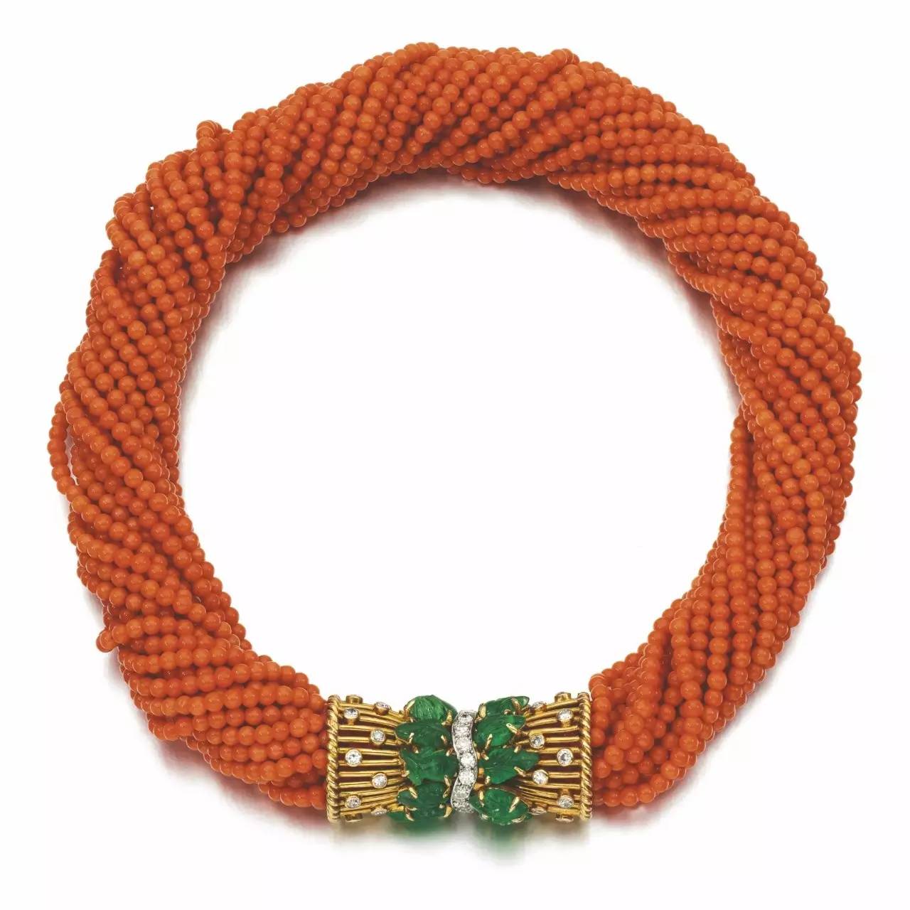 英国历史上最禁断的爱恋：国王退位，只为与她成婚