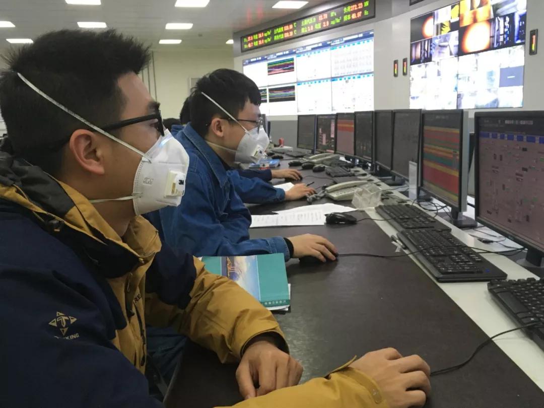 奋战疫线华能驰援雷神山医院建设,奋战疫线的战士