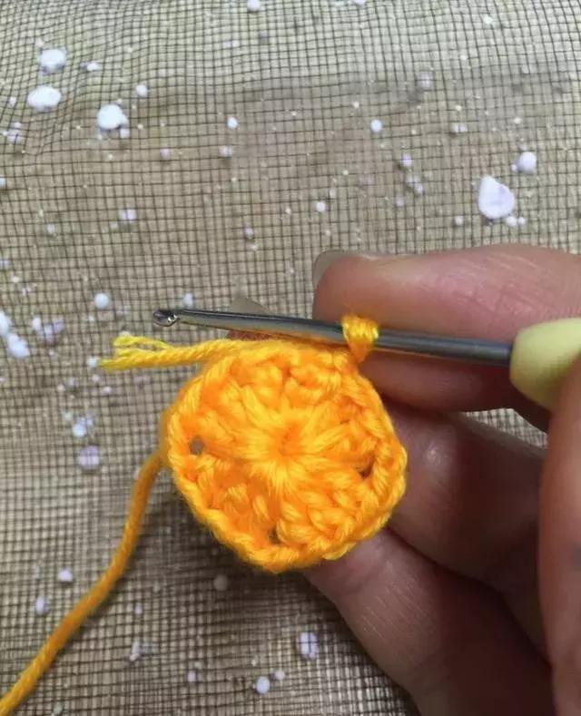 布条编织拖鞋怎么编织鞋头才好看,好看的毛线拖鞋编织教程