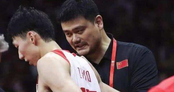 男篮周琦女排,周琦男排