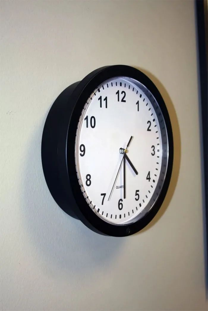 发现针孔摄像头真实案例,发现针孔摄像头真实事件