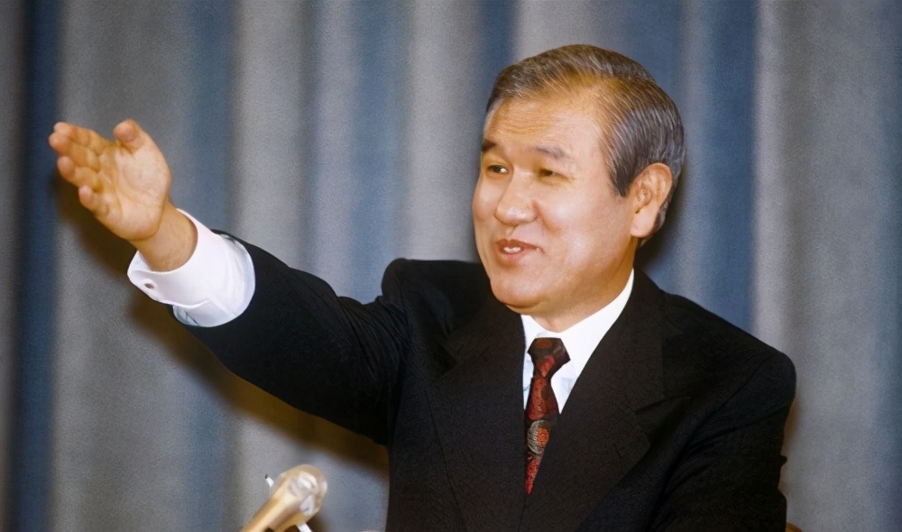 韩国青瓦台的历任总统,韩国哪些总统死在青瓦台