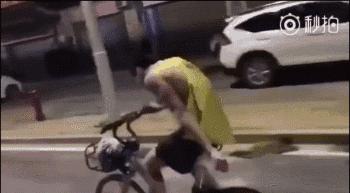 来左边跟我一起画个龙舞蹈慢动作,来左边和我一起画个龙的舞蹈教学