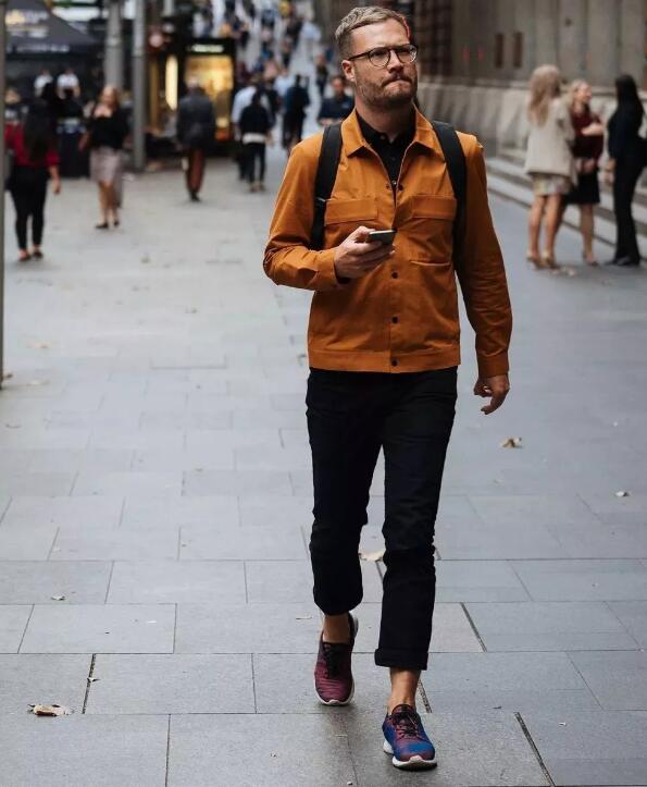 潮人教你正确卷裤脚,怎么卷起裤脚更时尚