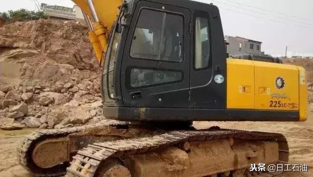 哪一款挖机最好用,20吨挖机算大吗