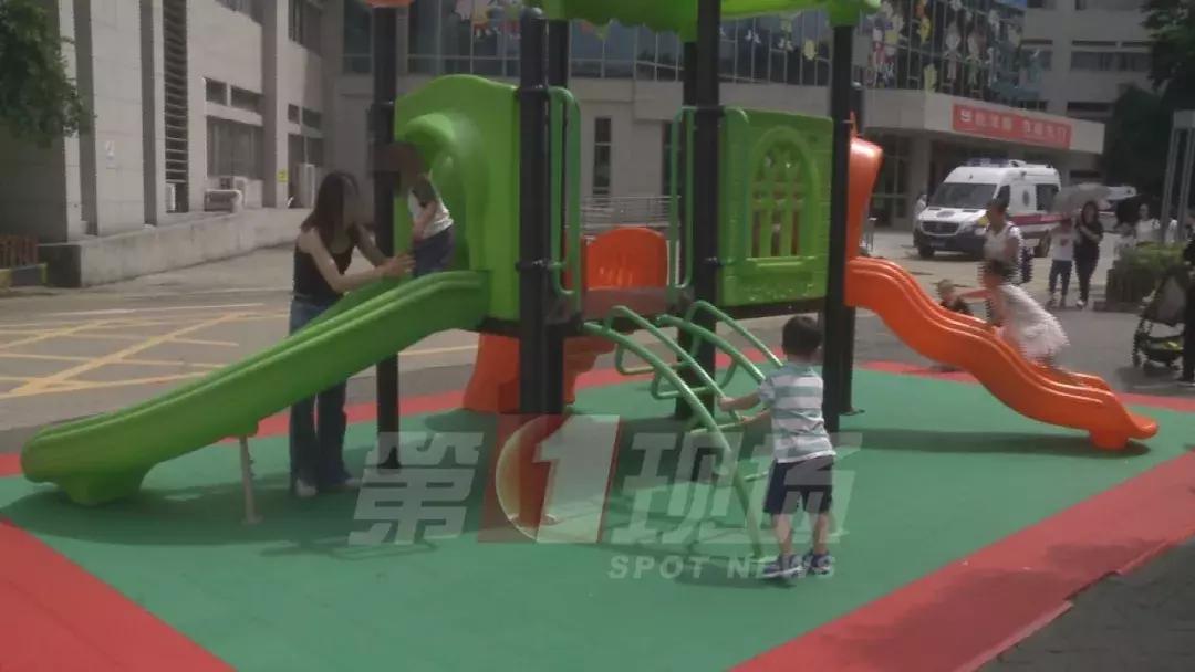 儿童被不明虫子咬了肿一大块止痒,小朋友被虫子咬了的危险视频