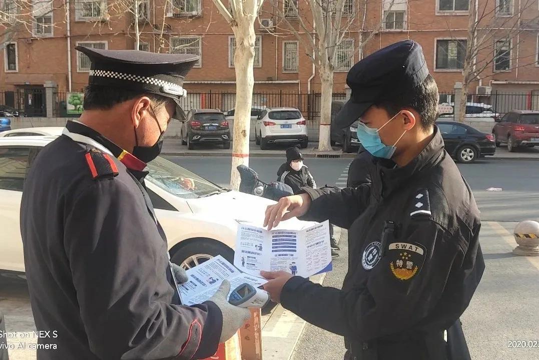巡特警支队学雷锋工作总结,特警开展学雷锋活动简报