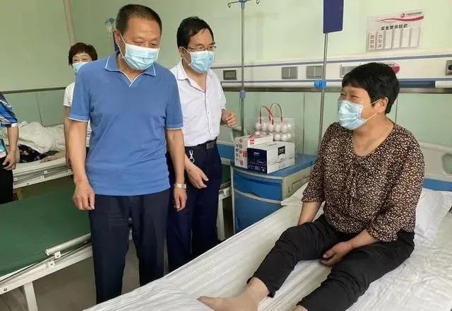 省残联残疾人捐赠活动,陕西省慈善协会帮助特困老人