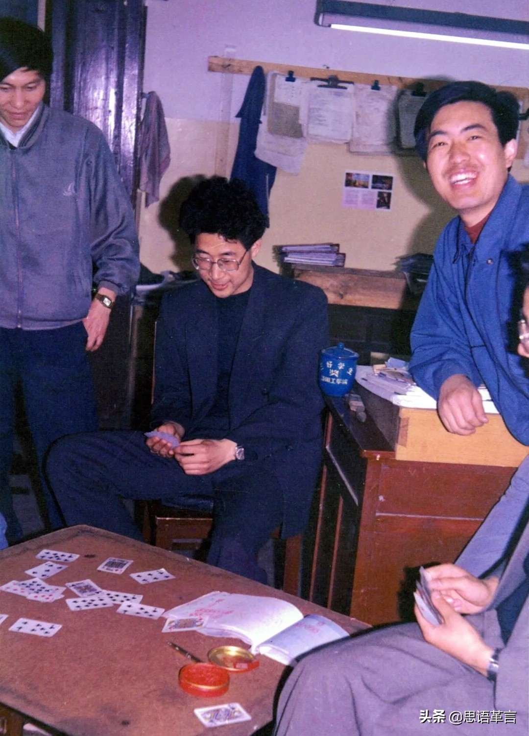 长将思绪忆飞马，总在脑海念二柴