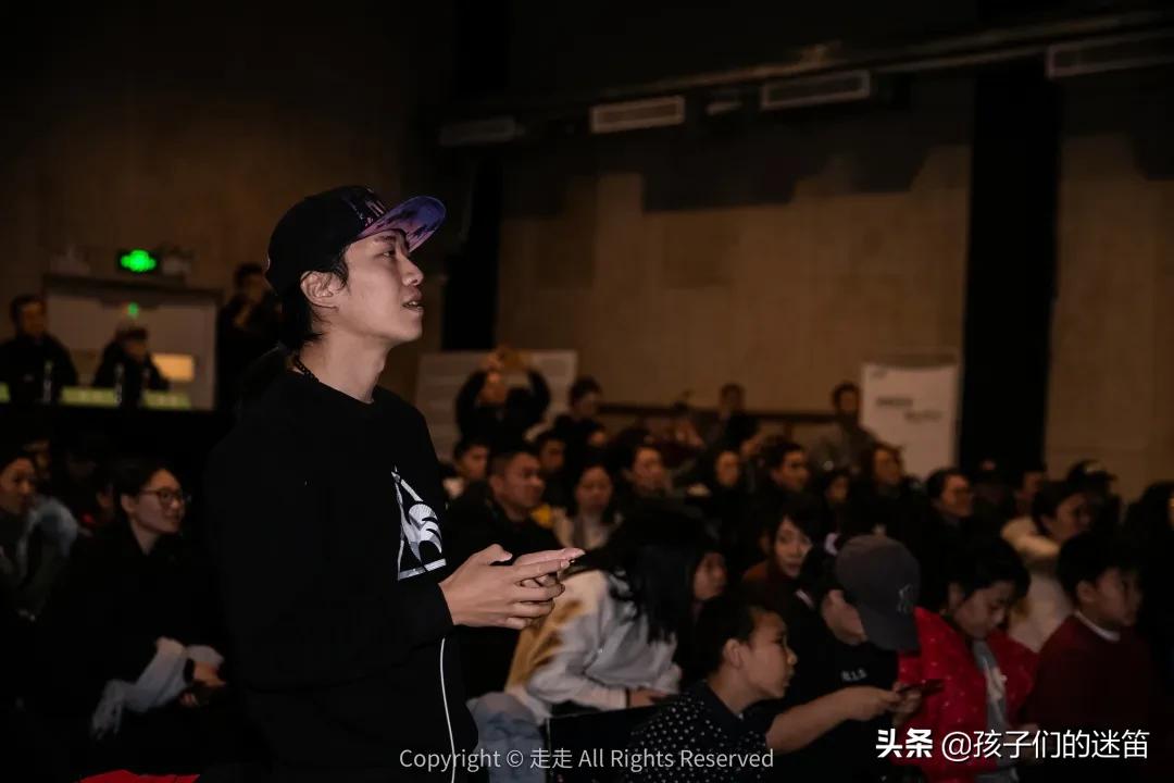 和自己偶像合作是种什么样的体验,当偶像的真实感受