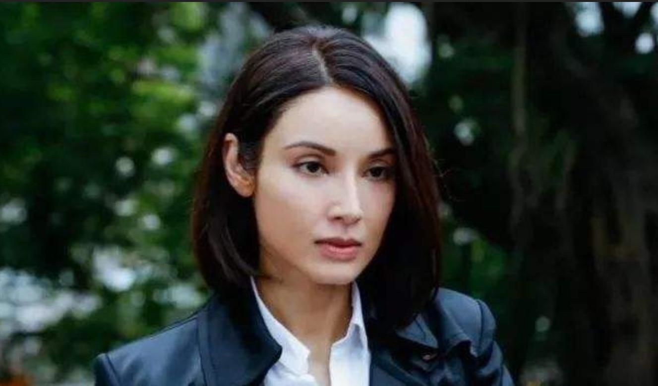 武汉一整形机构*脑洗**女大学生签高息*款贷**，称颜值即未来，外貌焦虑