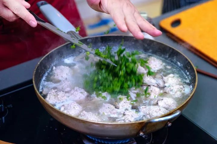 特别好喝的丸子汤,超级好吃的清爽丸子汤