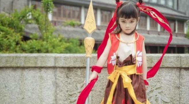 7岁哪吒cosplay图片,小朋友cos哪吒魔童降世
